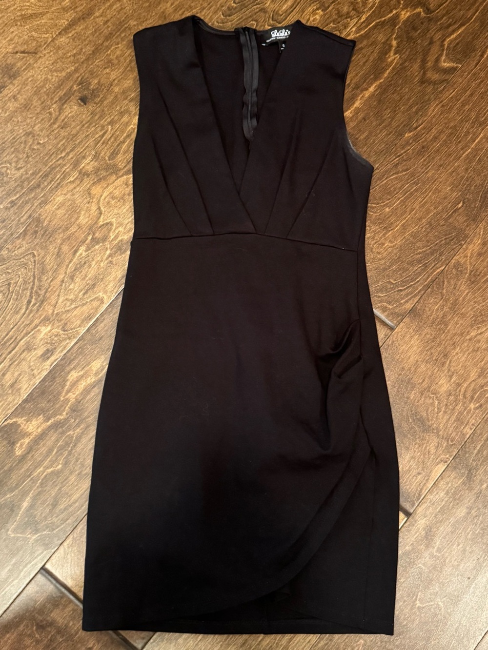 Lulu's Black V-Neck Sleeveless Mini Dress